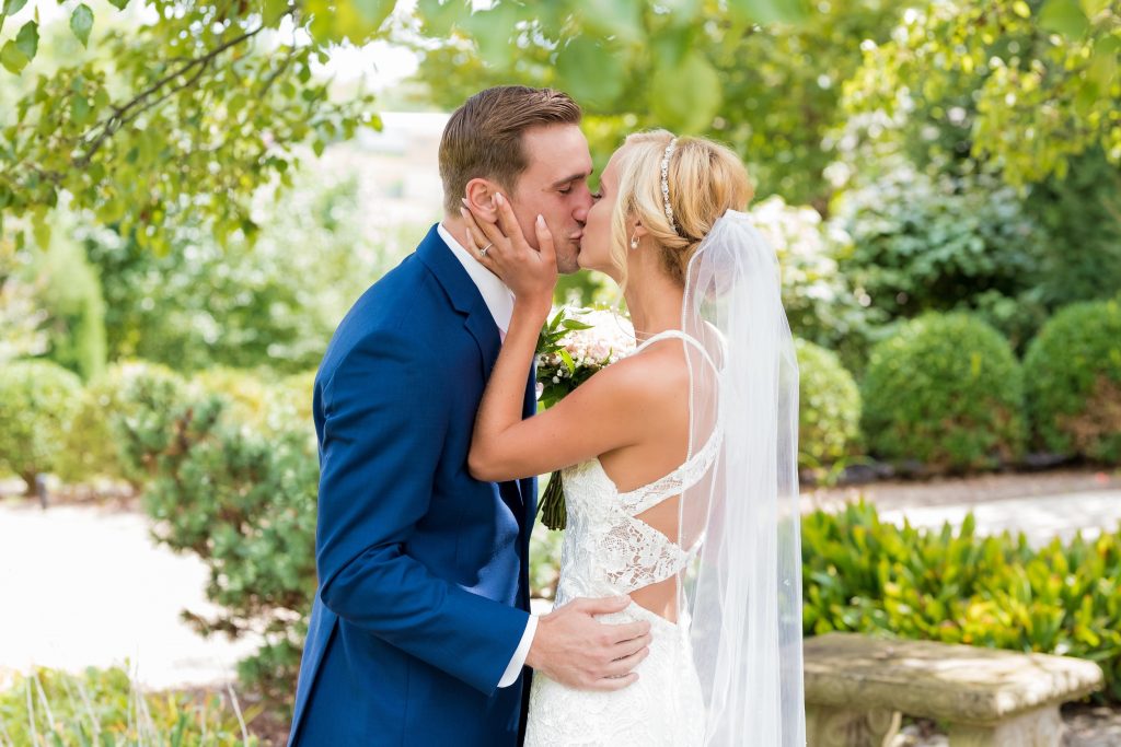 Liz + Joey - Cincinnati Airport Marriott Wedding