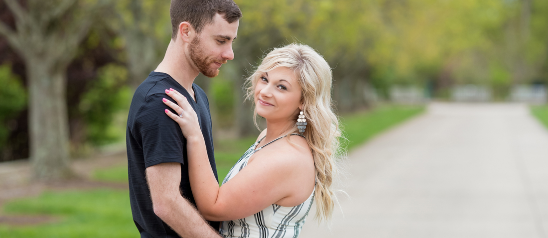 Tessa + Chris - Ault Park Engagement