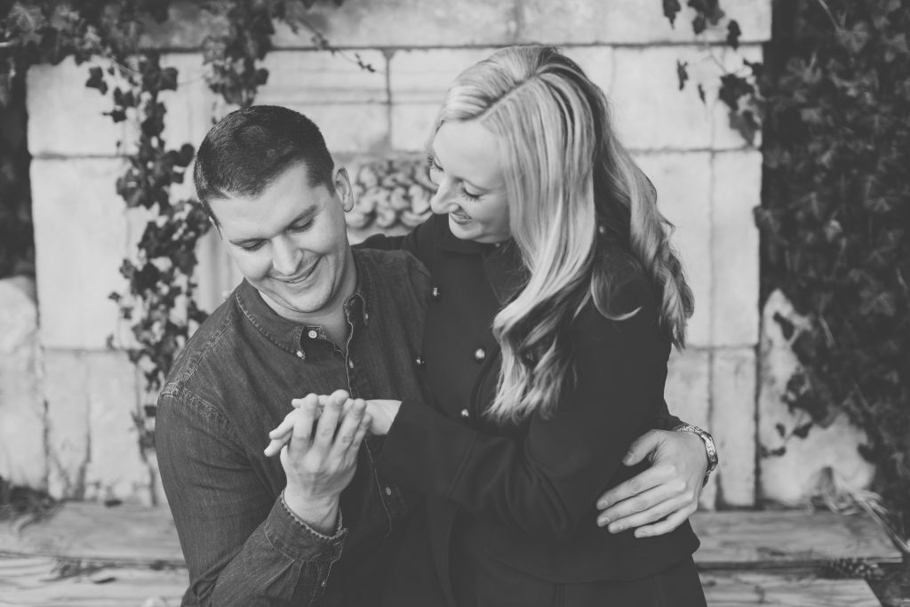 Alexa + Christian - Smale Riverfront Park Engagement