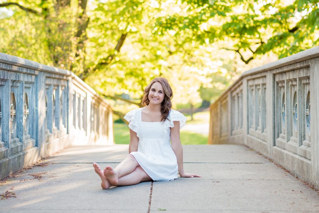 Lilly - Eden Park Senior Photographers