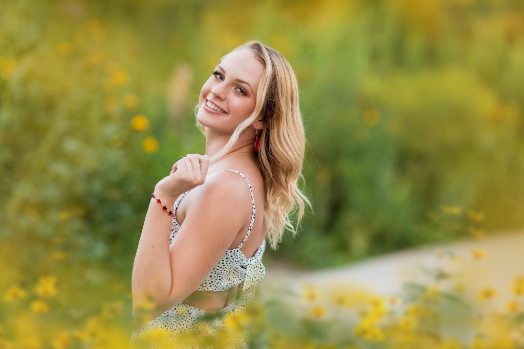 Mikayla - Smale Riverfront Park Senior Photographers