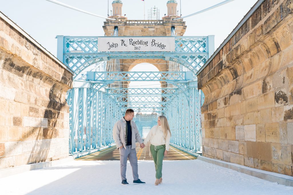 Alexis + Troy - Smale Riverfront Park Engagement