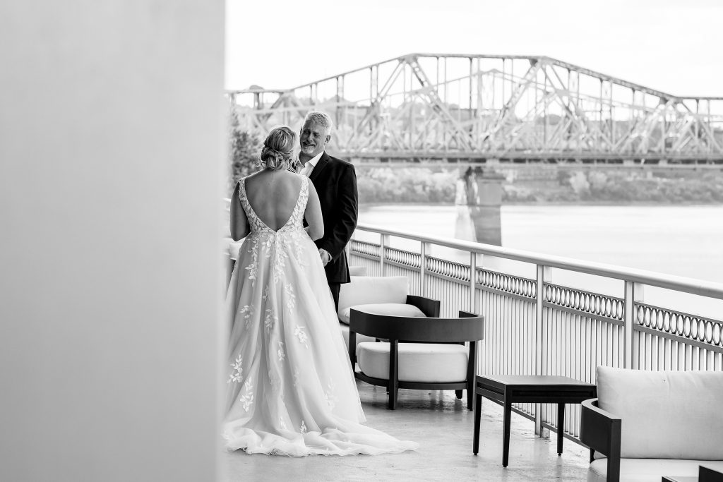 Lauren + Evan - Cincinnati Marriott At RiverCenter Wedding