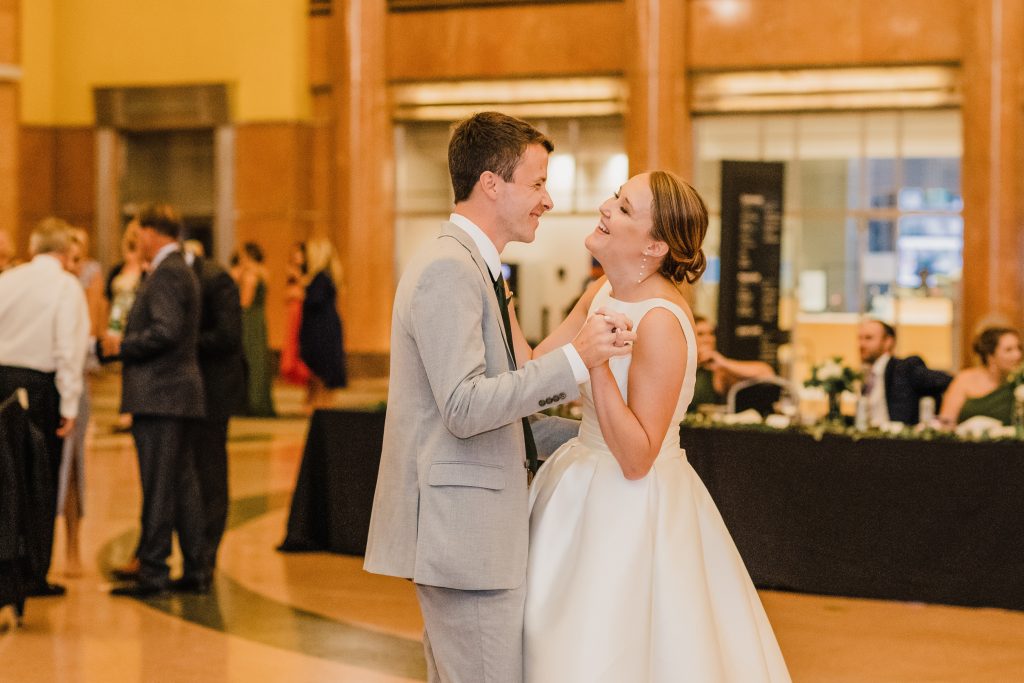 Claire + JT - Cincinnati Museum Center At Union Terminal Wedding