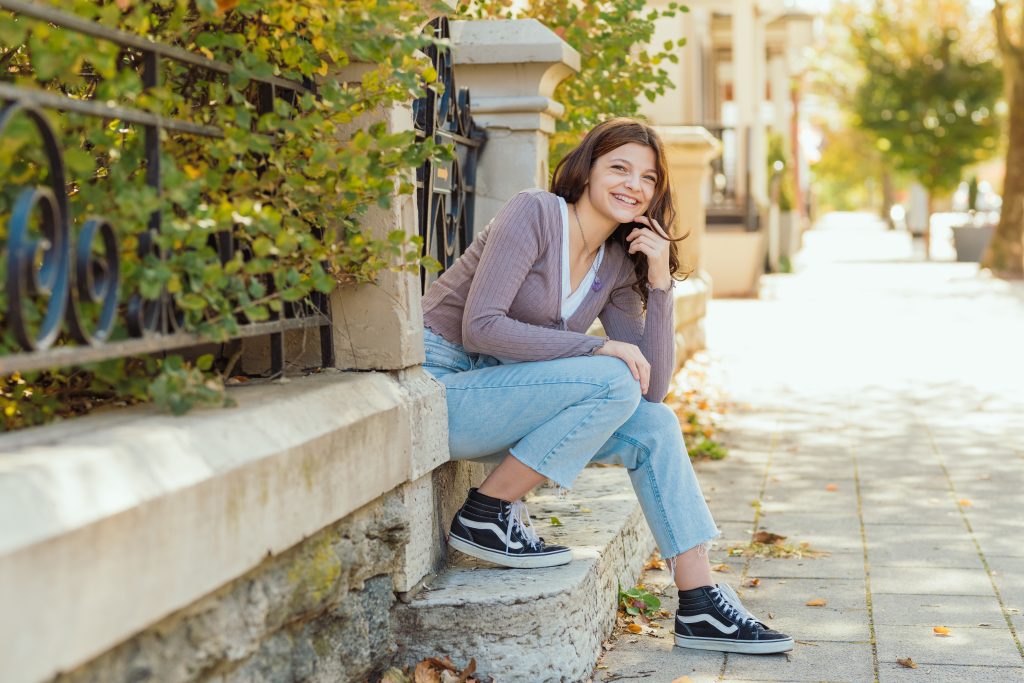 Wynnie - MainStrasse Village Senior Photographers