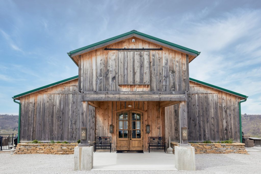 Lauren + Brett - Soli-Tree Farms Wedding