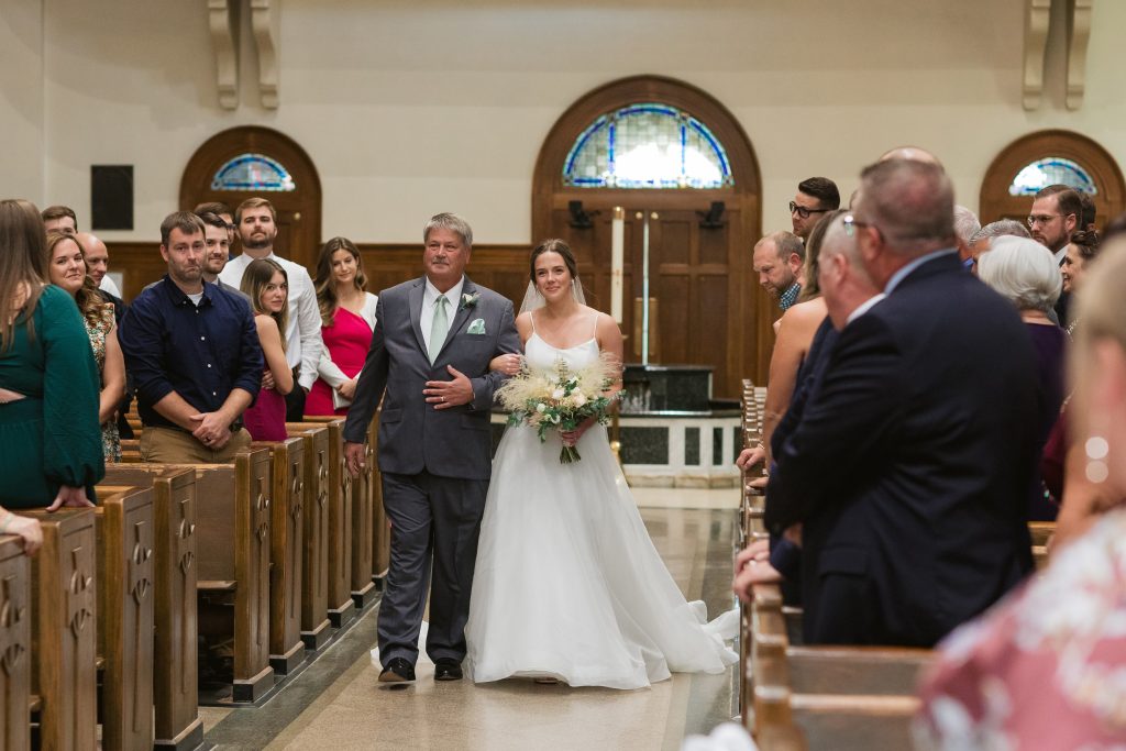 Lindsay + Bryan - Alcove By MadTree Brewing Wedding