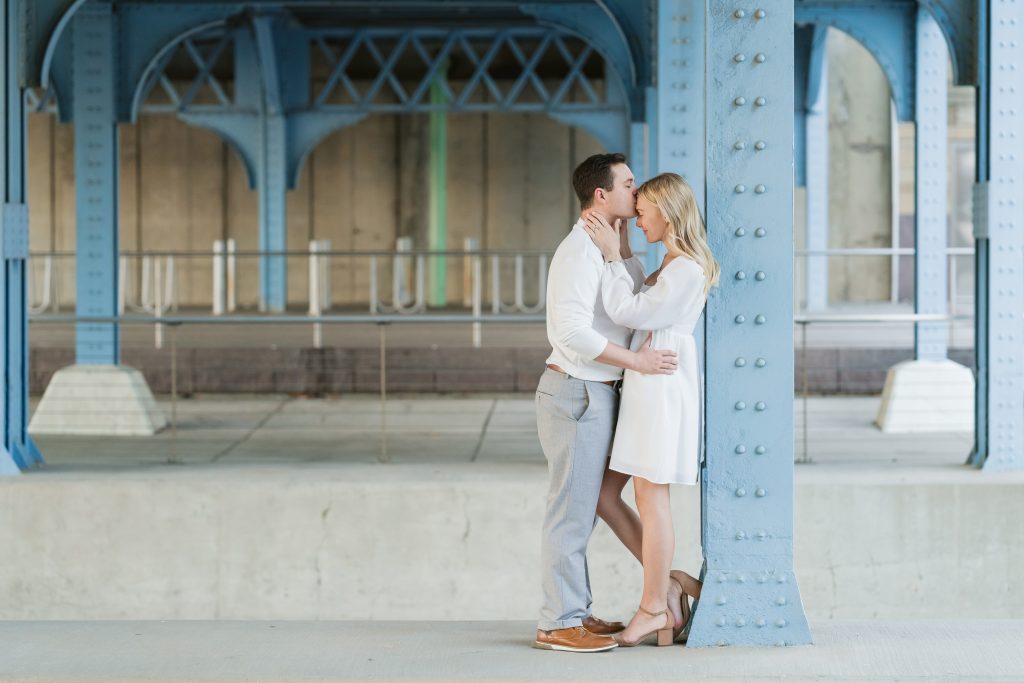 Jessica + Jacob - Smale Riverfront Park Engagement