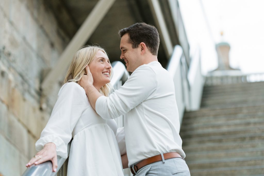 Jessica + Jacob - Smale Riverfront Park Engagement